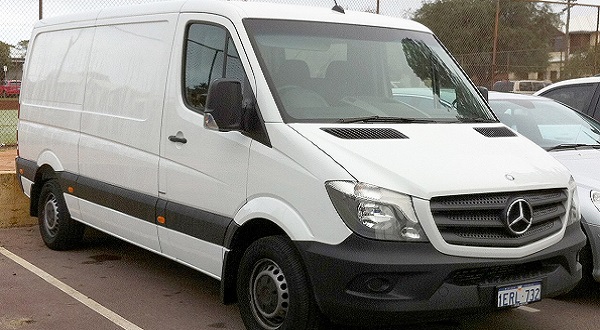 Микроавтобус Mercedes-Benz Sprinter