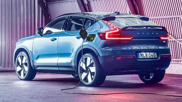 Электромобиль Volvo C40 Recharge