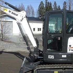 Экскаватор Bobcat E35