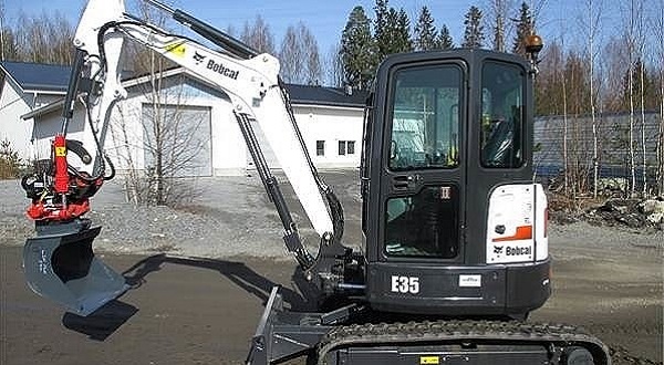 Экскаватор Bobcat E35