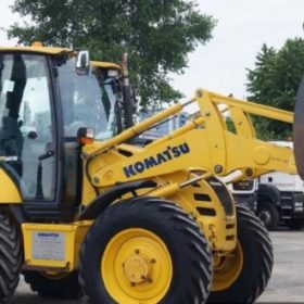 Экскаватор-погрузчик Komatsu WB97S-2