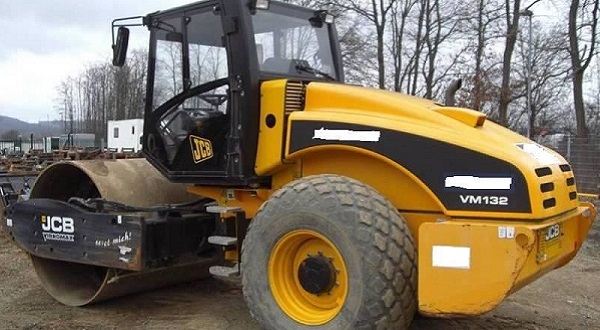 Каток JCB Vibromax VM 132